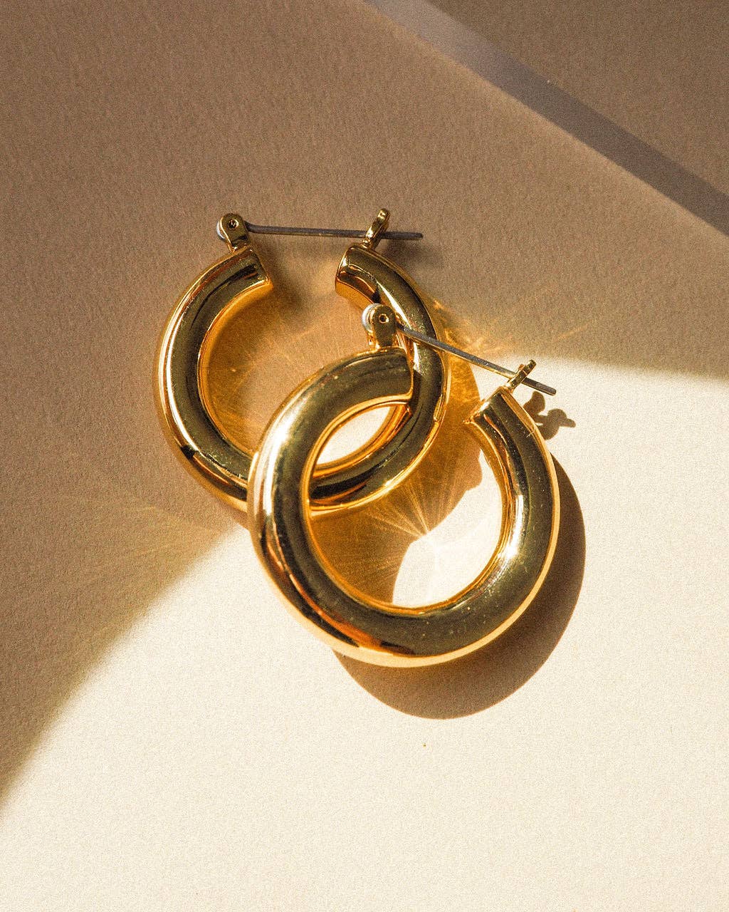 Baby Amalfi Tube Hoops- Gold