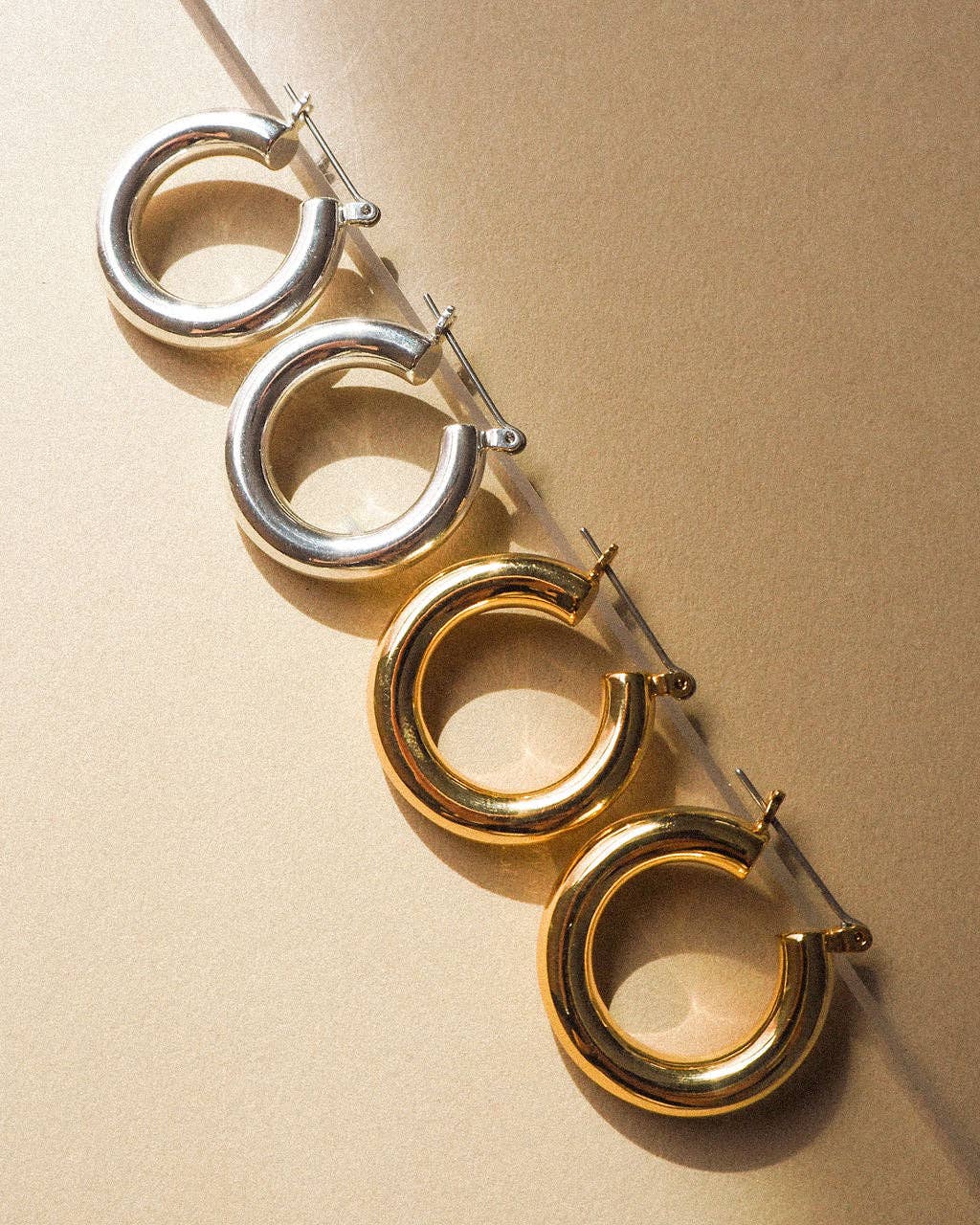 Baby Amalfi Tube Hoops- Silver