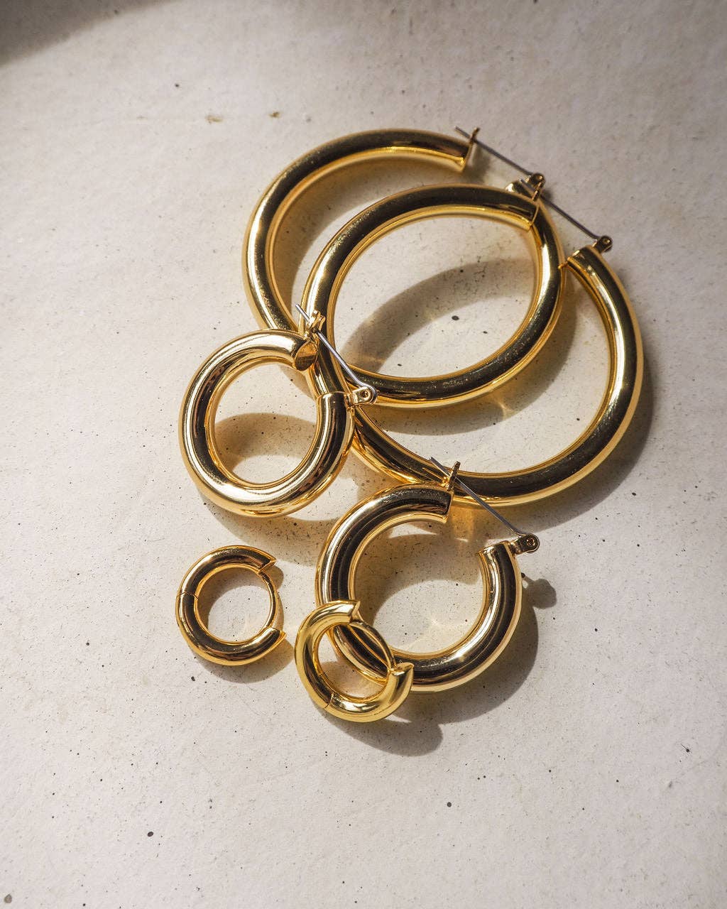 Amalfi Tube Hoops- Gold